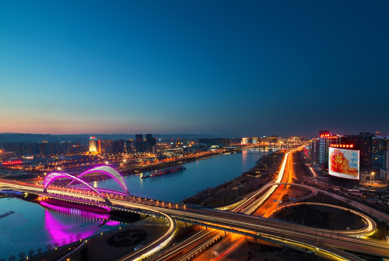 太原，千年古都的现代魅力之旅